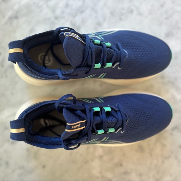 Gel Nimbus 26, Size W10.5 - Picture 4 of 4